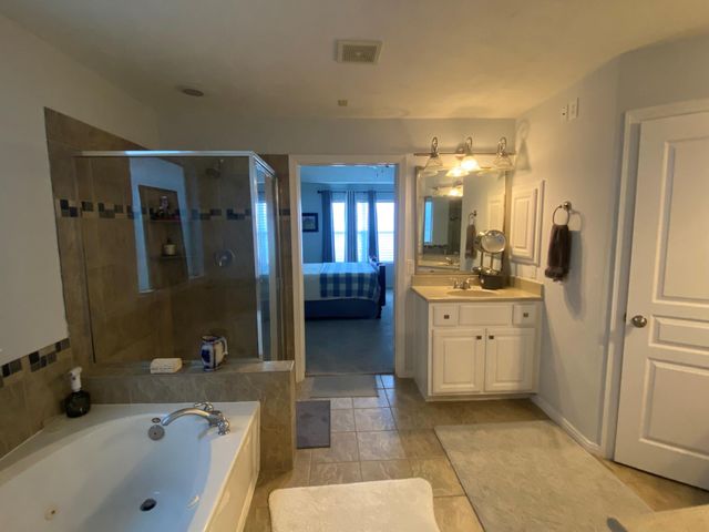 2931 Bering Drive, Houston, TX 77057