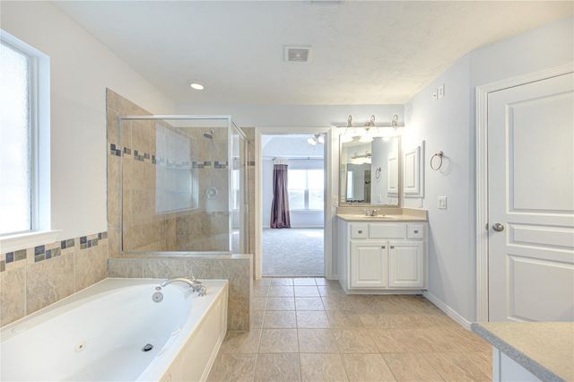 2931 Bering Drive, Houston, TX 77057