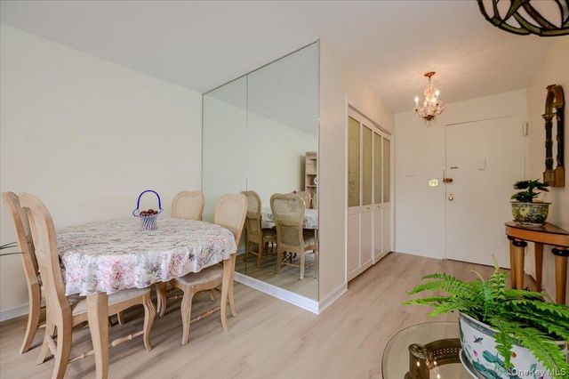 172-70 Highland Avenue 9-L, Jamaica Estates, NY 11432