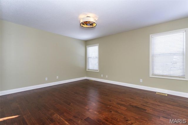 406 Celesta Street, Godfrey, IL 62035