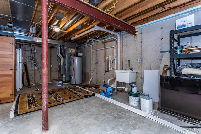 406 Celesta Street, Godfrey, IL 62035