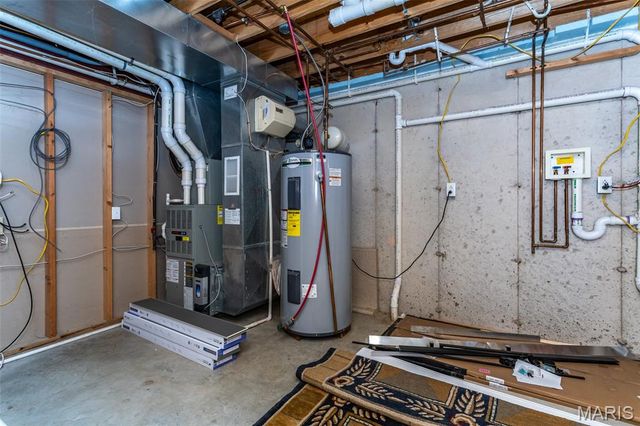 406 Celesta Street, Godfrey, IL 62035