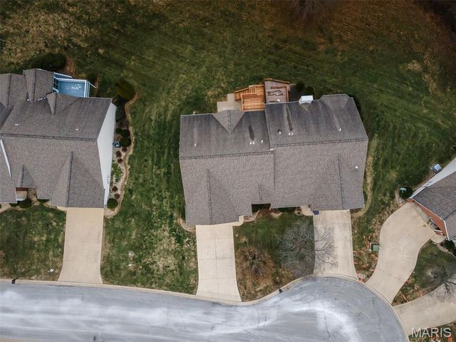 406 Celesta Street, Godfrey, IL 62035