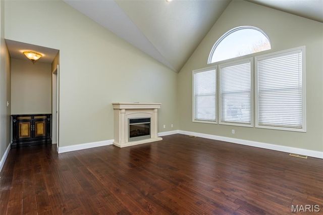 406 Celesta Street, Godfrey, IL 62035