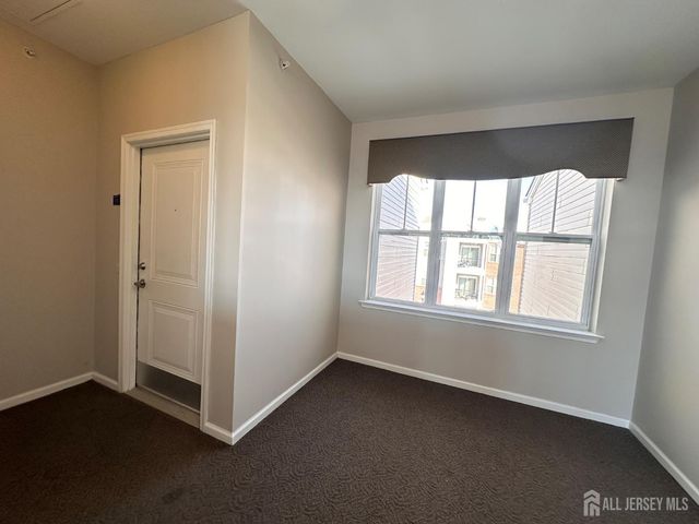 365 Lehigh Avenue 309, Perth Amboy, NJ 08861