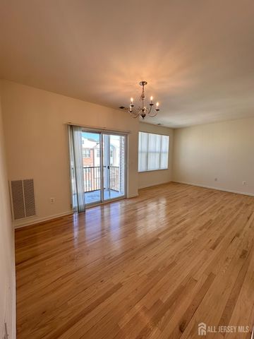 365 Lehigh Avenue 309, Perth Amboy, NJ 08861