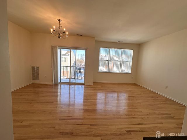 365 Lehigh Avenue 309, Perth Amboy, NJ 08861