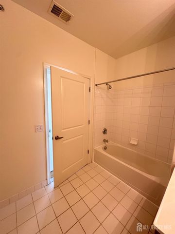 365 Lehigh Avenue 309, Perth Amboy, NJ 08861