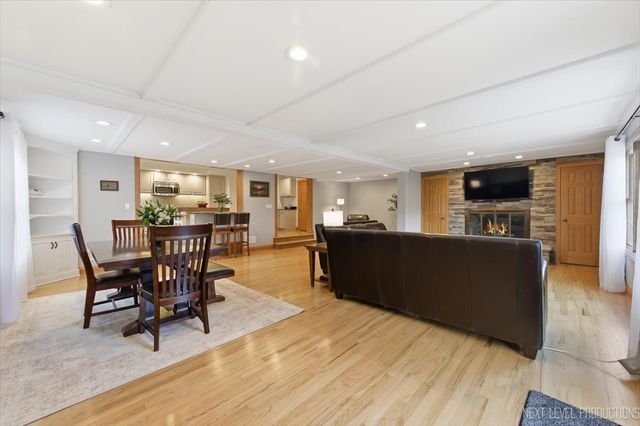 618 S 5th Street, St. Charles, IL 60174