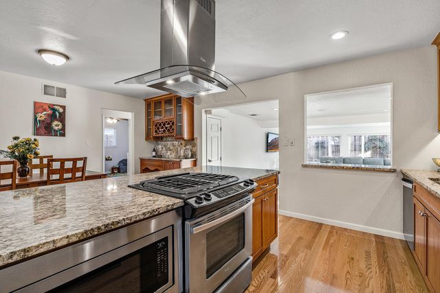 1009 Lisbon Avenue, Livermore, CA 94550