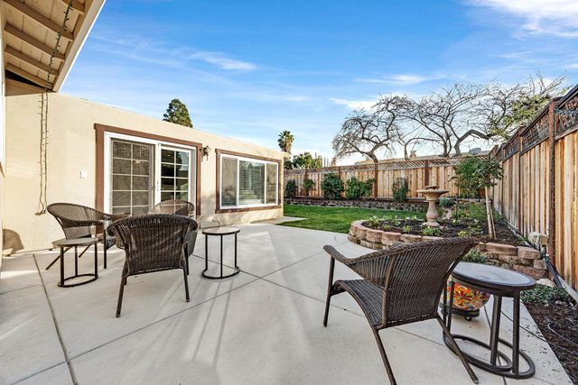 1009 Lisbon Avenue, Livermore, CA 94550