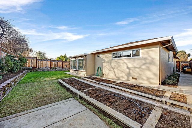 1009 Lisbon Avenue, Livermore, CA 94550