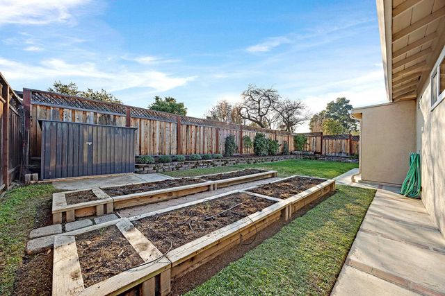 1009 Lisbon Avenue, Livermore, CA 94550