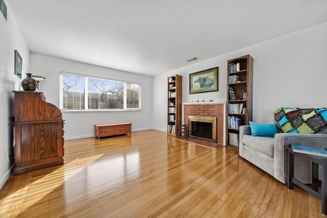 1009 Lisbon Avenue, Livermore, CA 94550