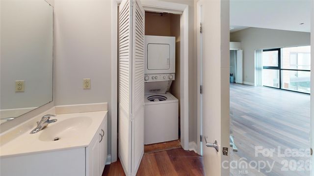 715 N Church Street 212, Charlotte, NC 28202