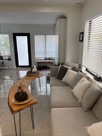 111 NW 46th St, Miami, FL 33127