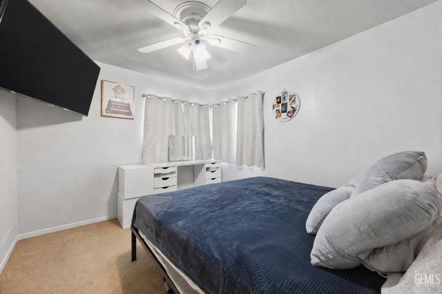 1325 Carson Avenue, Bakersfield, CA 93304