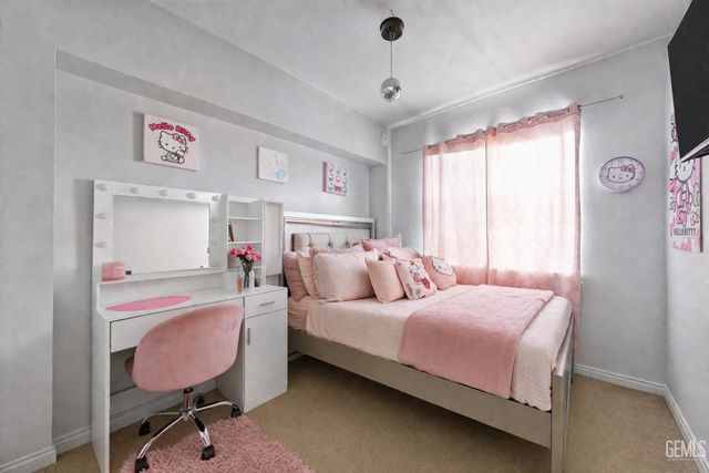 1325 Carson Avenue, Bakersfield, CA 93304