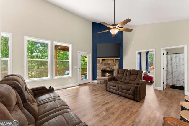 308 Fowler Creek Drive, Cleveland, GA 30528