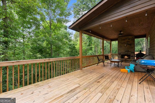 308 Fowler Creek Drive, Cleveland, GA 30528