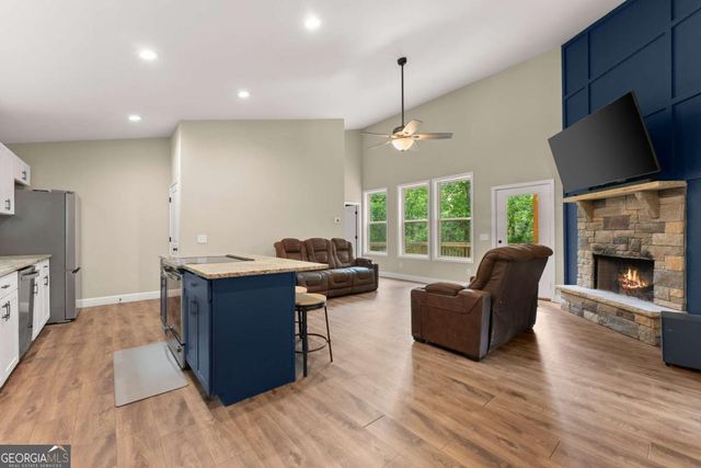 308 Fowler Creek Drive, Cleveland, GA 30528