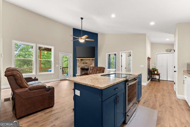 308 Fowler Creek Drive, Cleveland, GA 30528
