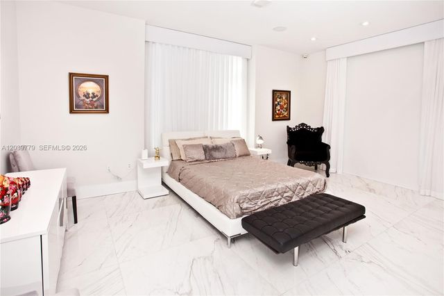 165 Paloma Dr, Coral Gables, FL 33143