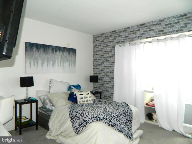 1033 HILLSBORO, Sewell, NJ 08080