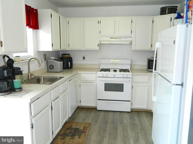 1033 HILLSBORO, Sewell, NJ 08080