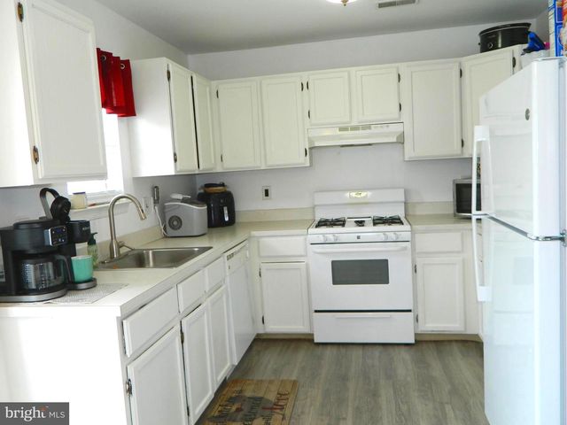 1033 HILLSBORO, Sewell, NJ 08080