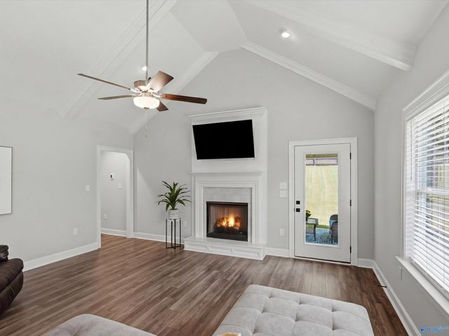 6533 SE Oak Meadow Drive, Owens Cross Roads, AL 35763