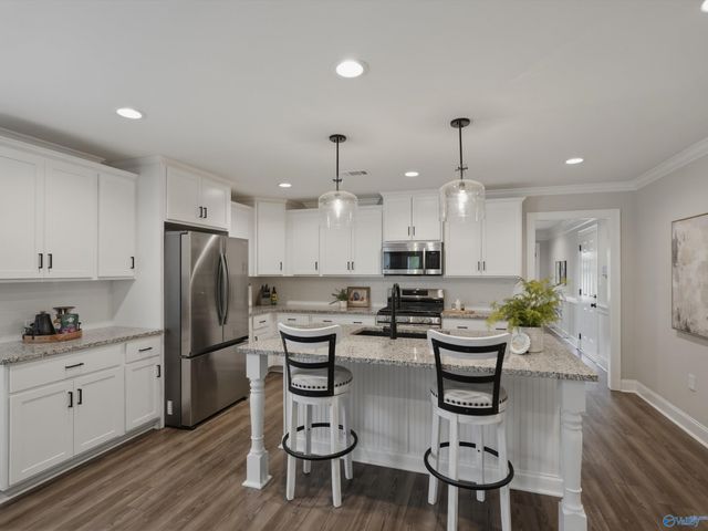 6533 SE Oak Meadow Drive, Owens Cross Roads, AL 35763