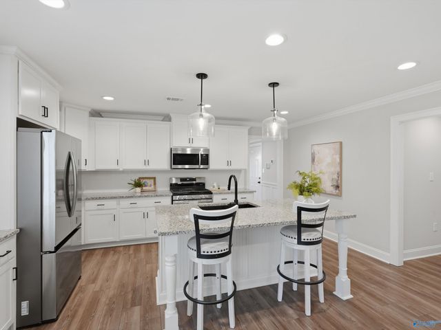 6533 SE Oak Meadow Drive, Owens Cross Roads, AL 35763