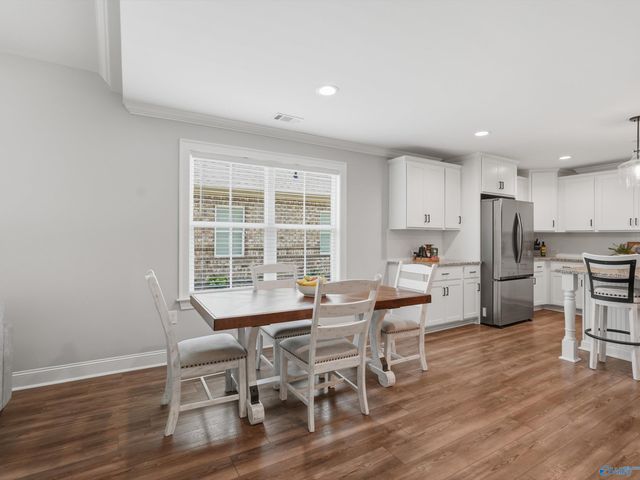 6533 SE Oak Meadow Drive, Owens Cross Roads, AL 35763