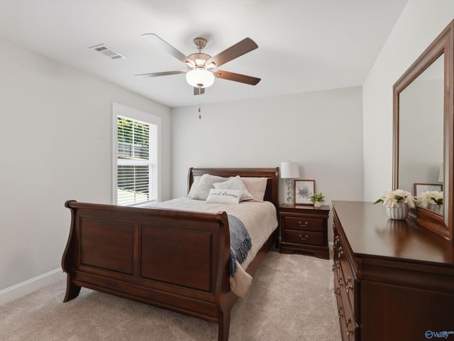 6533 SE Oak Meadow Drive, Owens Cross Roads, AL 35763