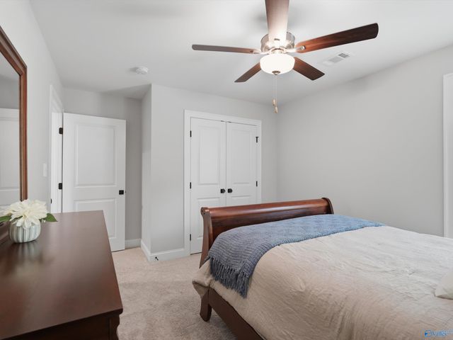 6533 SE Oak Meadow Drive, Owens Cross Roads, AL 35763