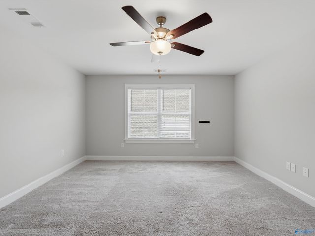 6533 SE Oak Meadow Drive, Owens Cross Roads, AL 35763