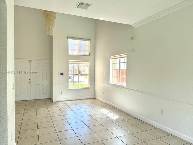 20336 SW 87th Pl, Cutler Bay, FL 33189