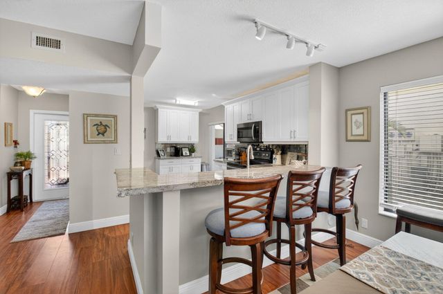 10663 Ocean Palm Way 101, Boynton Beach, FL 33437