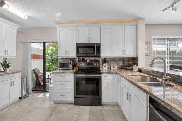 10663 Ocean Palm Way 101, Boynton Beach, FL 33437