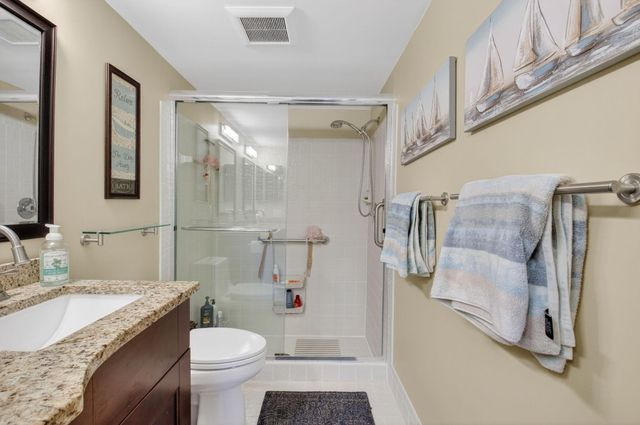 10663 Ocean Palm Way 101, Boynton Beach, FL 33437