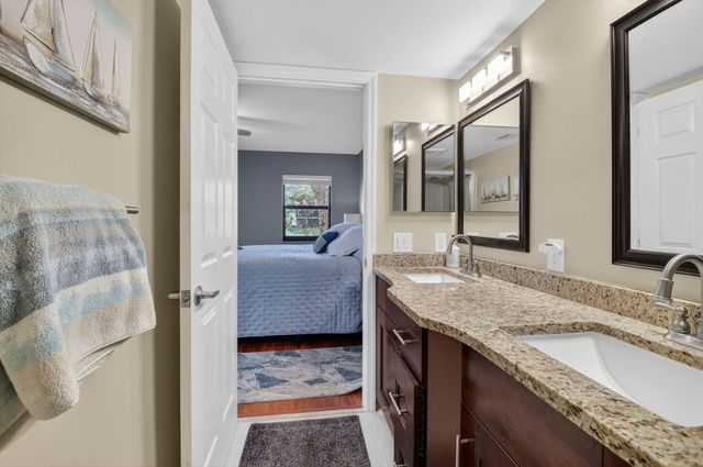 10663 Ocean Palm Way 101, Boynton Beach, FL 33437