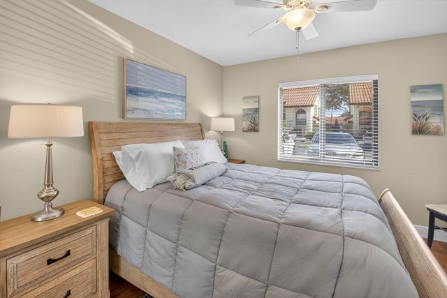 10663 Ocean Palm Way 101, Boynton Beach, FL 33437