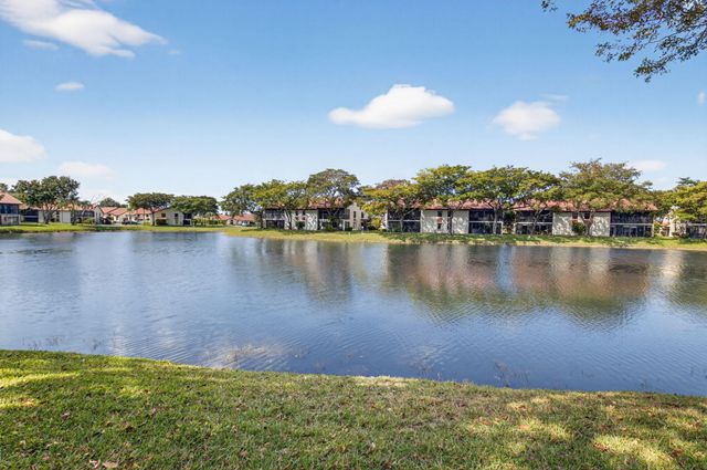 10663 Ocean Palm Way 101, Boynton Beach, FL 33437