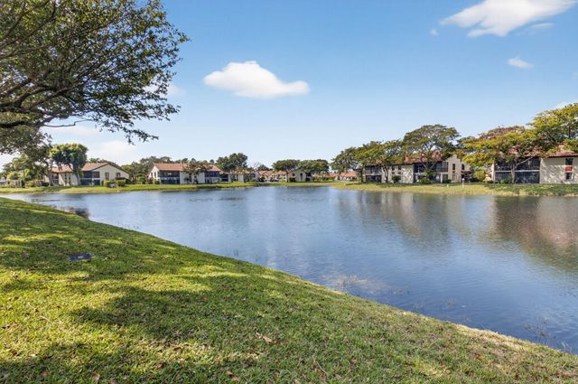 10663 Ocean Palm Way 101, Boynton Beach, FL 33437