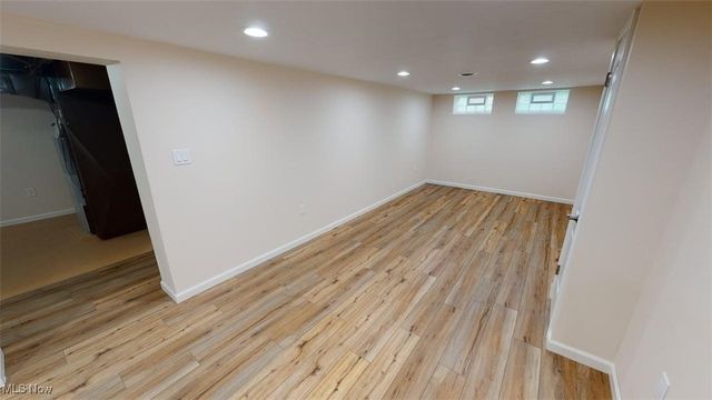 4528 S Frontenac Drive, Warrensville Heights, OH 44128