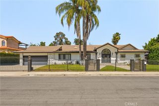 18841 Pasadero Drive, Tarzana, CA 91356