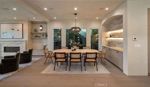 12113 Maxwellton Road, Studio City, CA 91604