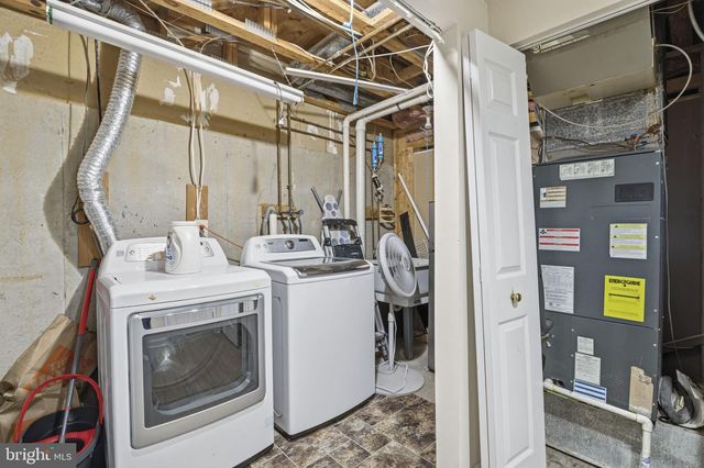 31 KILBEGGAN GRN, Baltimore, MD 21236