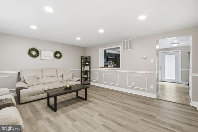 31 KILBEGGAN GRN, Baltimore, MD 21236